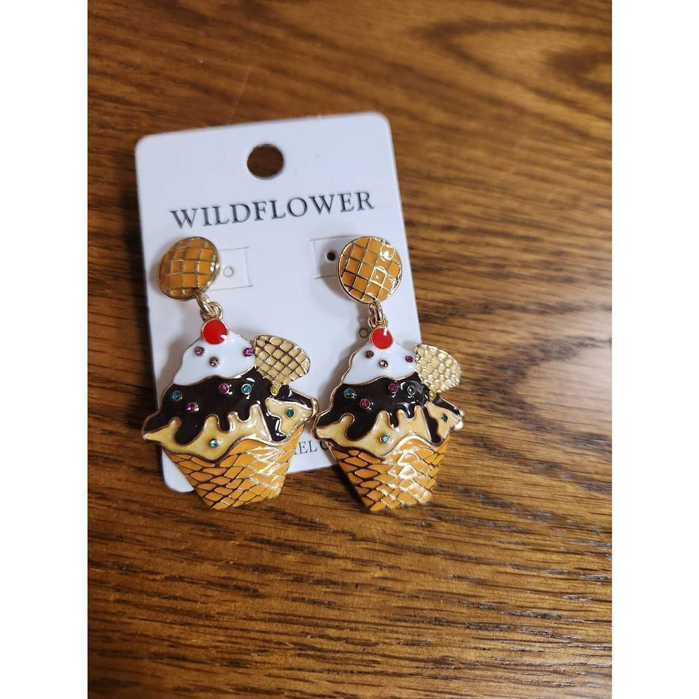 Wildflower Cupcake Dangle Earrings